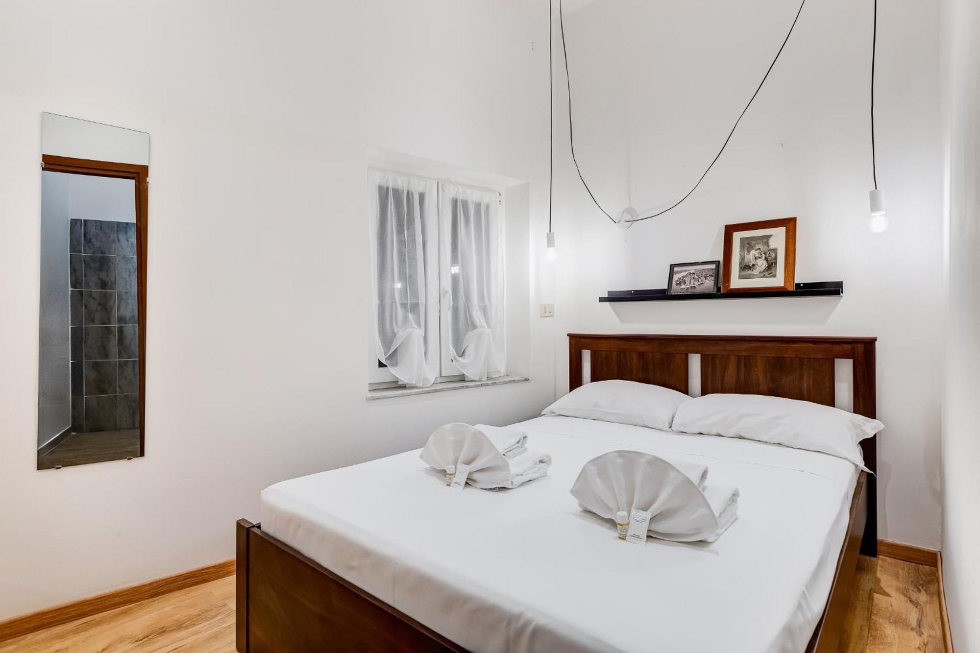 Relais Rome - Opera House Apartment Bagian luar foto