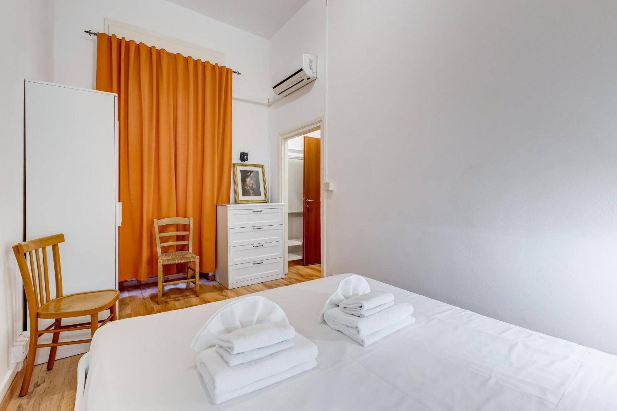 Relais Rome - Opera House Apartment Bagian luar foto