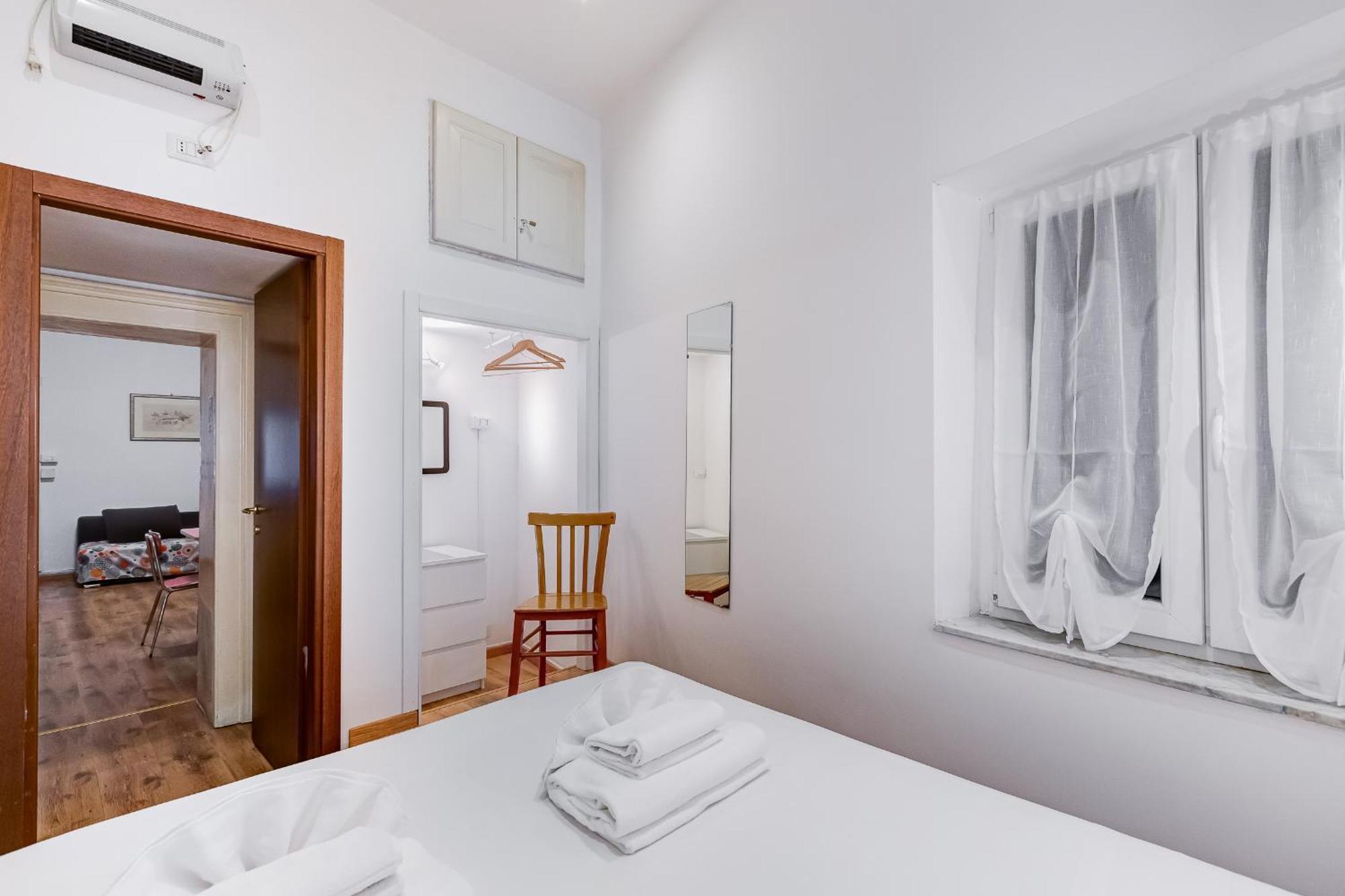 Relais Rome - Opera House Apartment Bagian luar foto