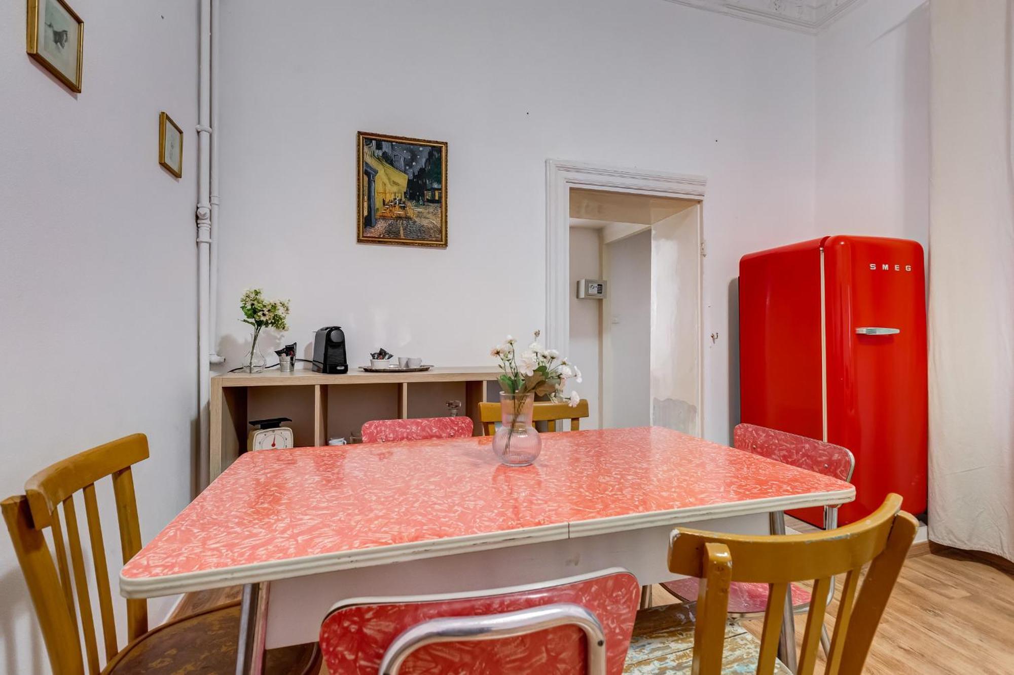Relais Rome - Opera House Apartment Bagian luar foto