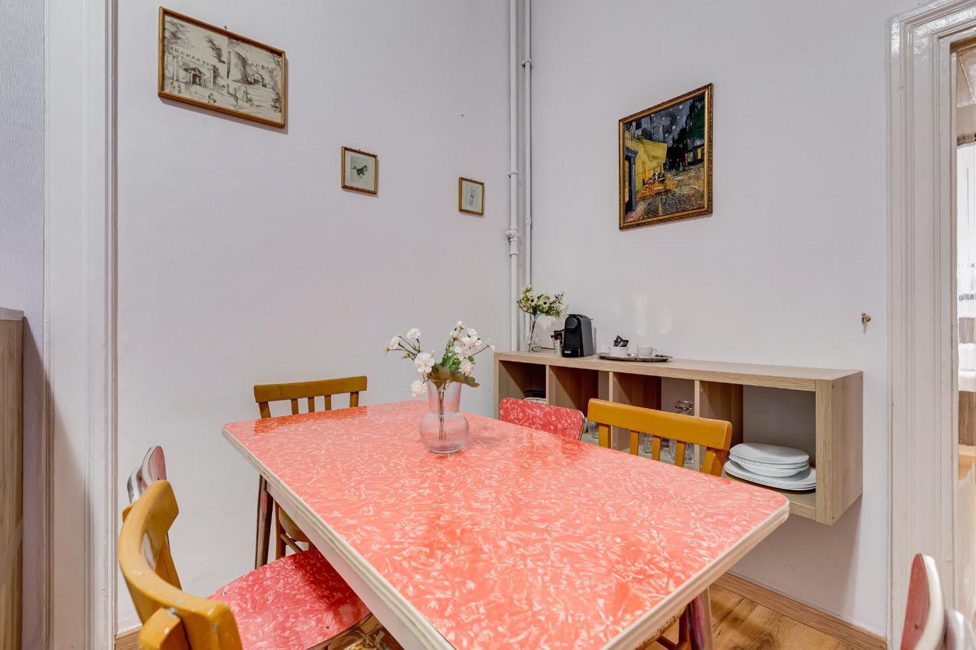 Relais Rome - Opera House Apartment Bagian luar foto