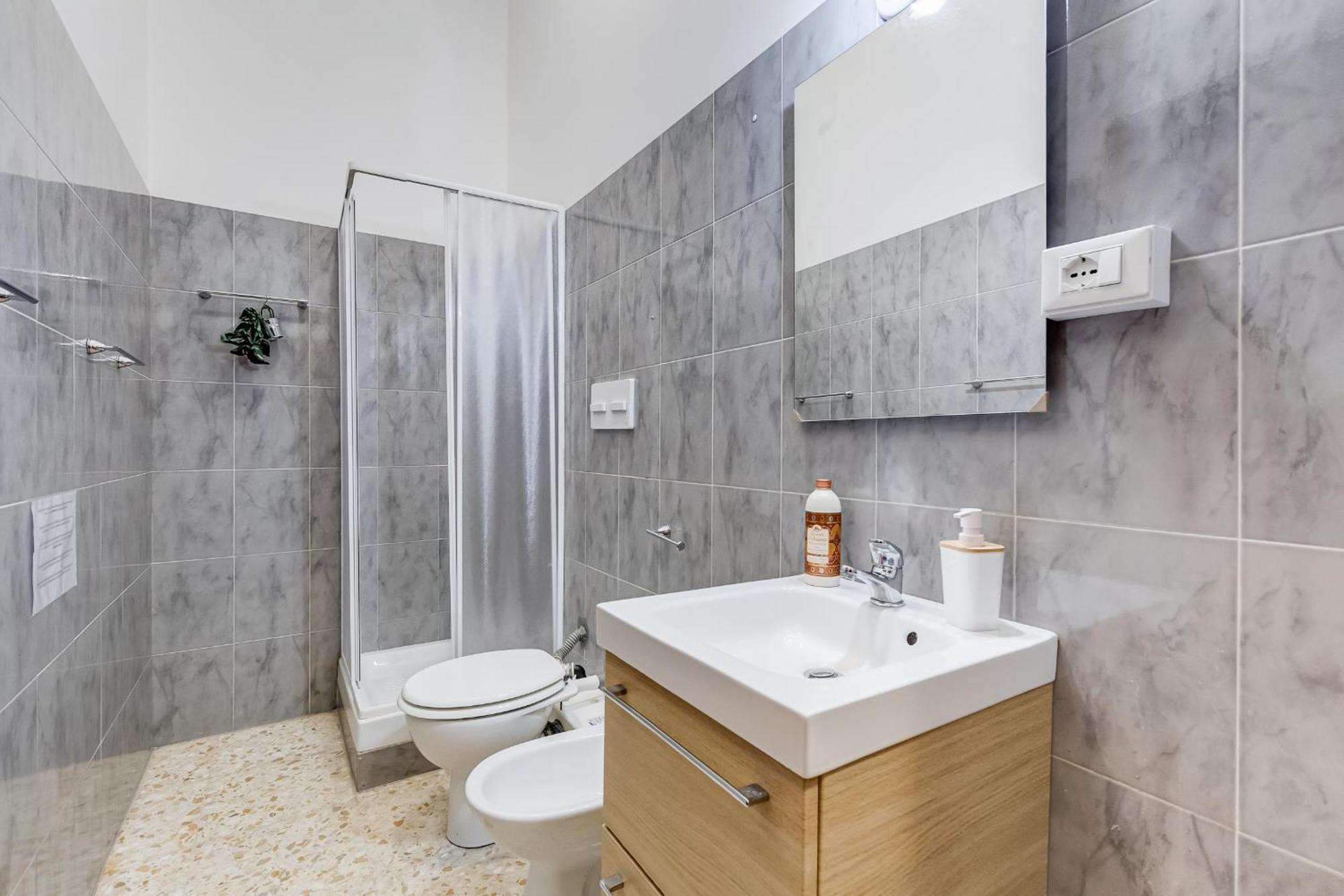 Relais Rome - Opera House Apartment Bagian luar foto