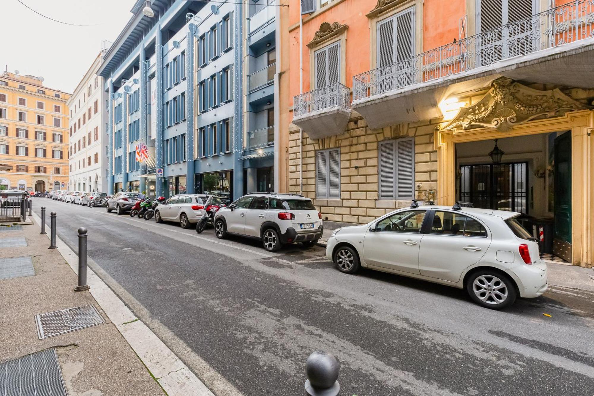 Relais Rome - Opera House Apartment Bagian luar foto